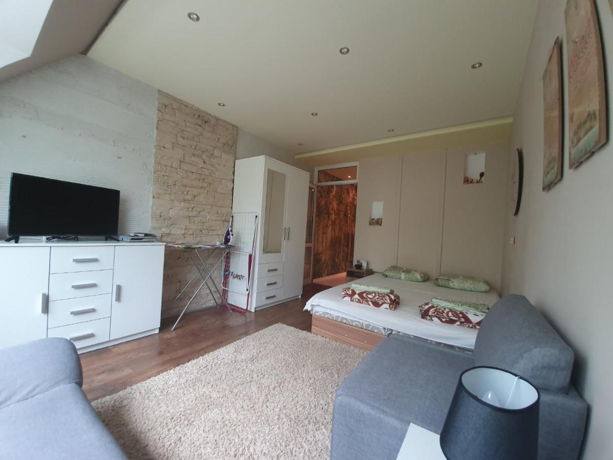 Apartment For You Varna Esterno foto
