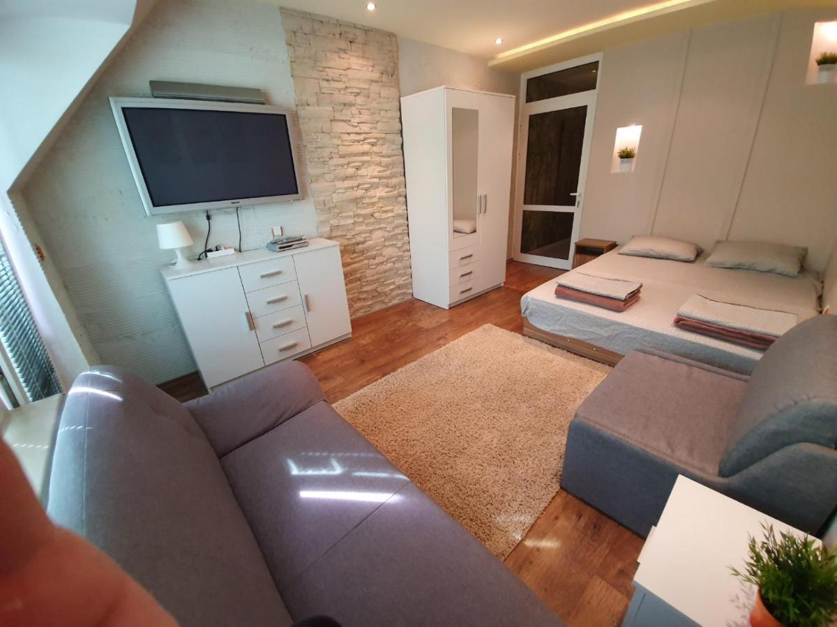Apartment For You Varna Esterno foto